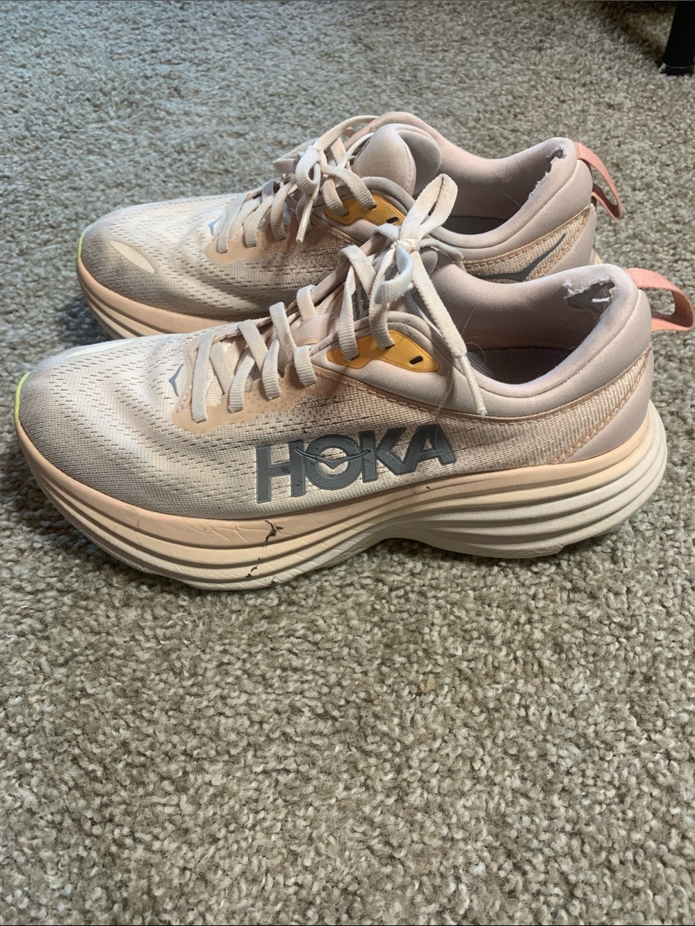 HOKA Bondi 8 Womenโs